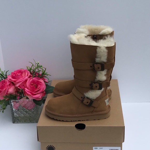 UGG Maddi II Boots - Picture 4 of 9